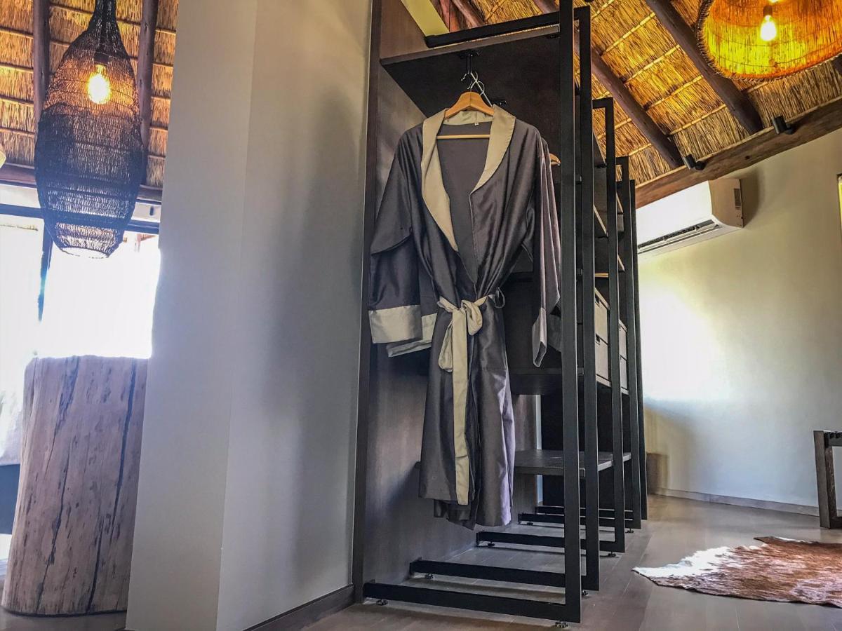 Laluka Safari Lodge - Welgevonden Vadrezervátum Kültér fotó