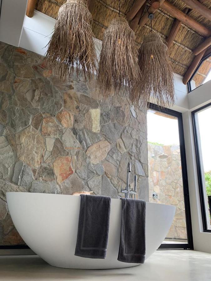 Laluka Safari Lodge - Welgevonden Vadrezervátum Kültér fotó