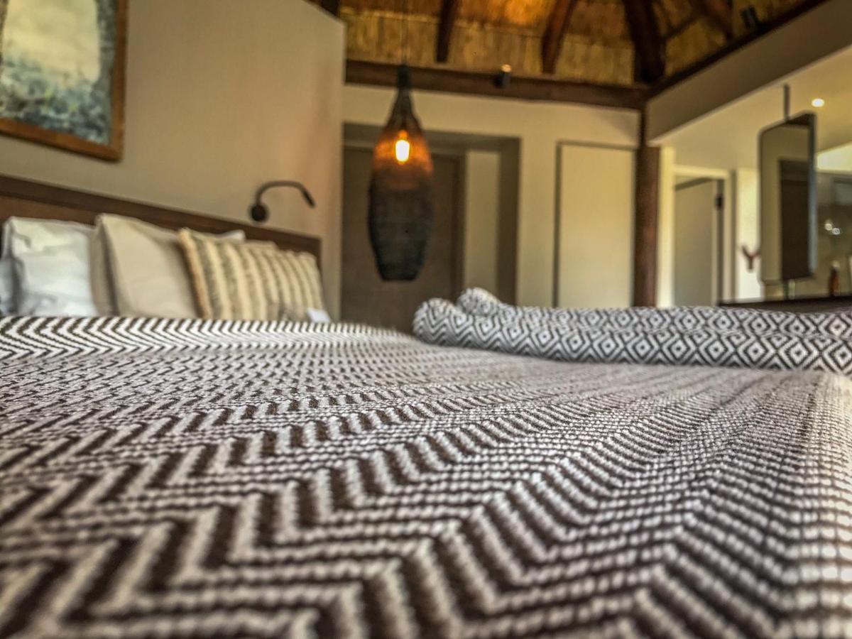 Laluka Safari Lodge - Welgevonden Vadrezervátum Kültér fotó